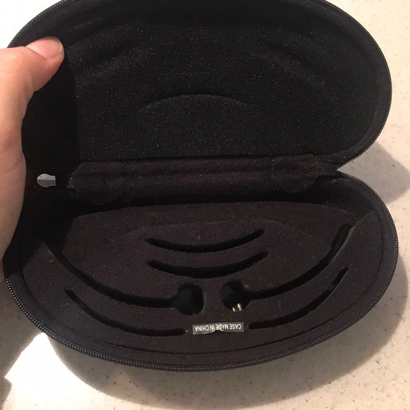 ❌SOLD❌OAKLEY 3 Lens SUNGLASSES - Picture 6 of 6